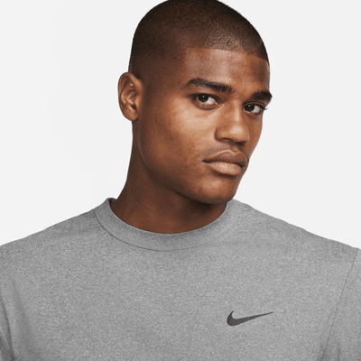 Nike Dri-FIT UV HyverseFitness-Longsleeve für Herren 50% Rabatt mit kostenlosem Versand