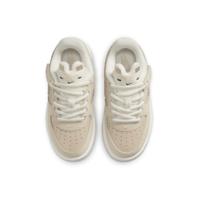 Nike Force 1 Low EasyOnSchuh für jüngere Kinder Kauf eins, bekomm eins gratis