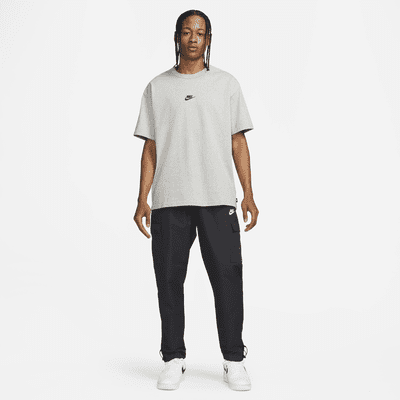 Nike Sportswear Premium EssentialsHerren-T-Shirt Angebote