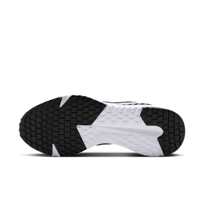 Nike Run DefyStraßenlaufschuh (Herren) Osterangebot