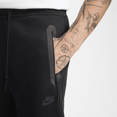 Nike TechFleece-Hose mit offenem Saum (Herren) Top Angebot