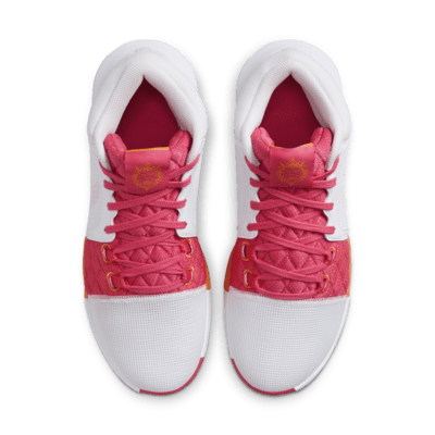 LeBron Witness 8 "I Promise School"Basketballschuh Osterangebot