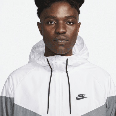 Nike Sportswear WindrunnerHerrenjacke Räumungsverkauf
