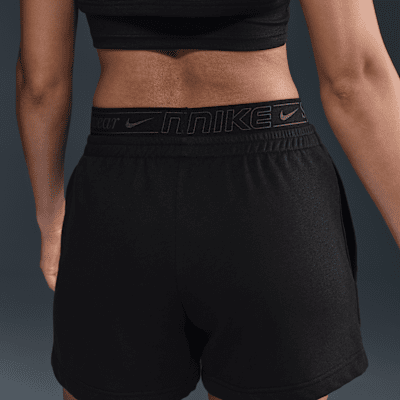 Nike Sportswear Chill TerryShorts mit mittelhohem Bund (Damen ca. 10 cm) im Angebot