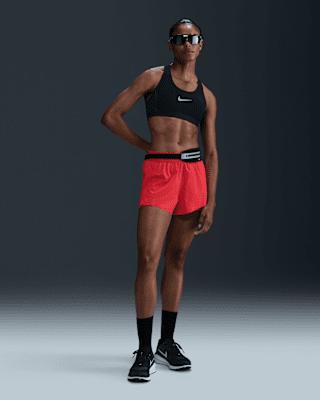 Nike SwiftDri-FIT 2-in-1-Laufshorts mit mittelhohem Bund (Damen)
