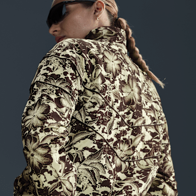 Nike Sportswear WindrunnerLockere Webjacke mit Print durchgehendem Reißverschluss und UV-Schutz (Damen) Tägliche Deals