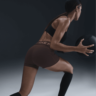 Nike Pro Leak Protection: PeriodensichereBike-Shorts (ca. 7 5 cm) mit mittelhohem Bund (Damen) Bis zu 65% Rabatt
