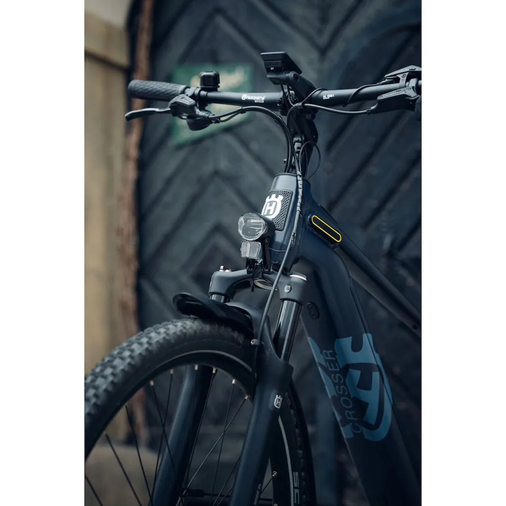 Husqvarna E-BICYCLES E-Bike »E-Trekkingbike Crosser 2« 11 Gang Shimano Deore RD-M5100 Mittelmotor 250 W (27 5 Zoll Bosch Motor Scheibenbremsen mit Straßenzulassung) Pedelec Elektrofahrrad für Herren u. Damen Trekkingrad Rabatt