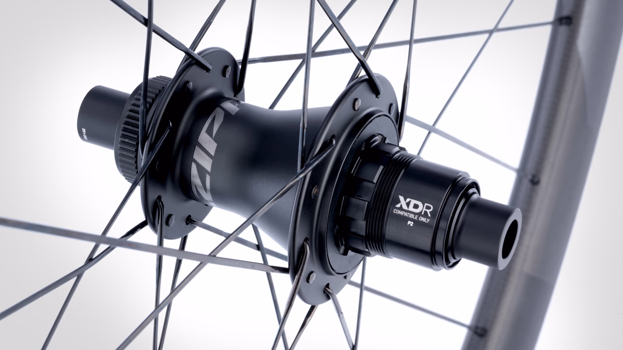 Zipp 303 Firecrest® Carbon Tubeless Disc Center Lock Laufradsatz Rabatt